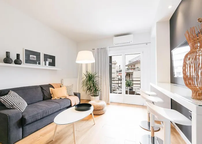 Lori Margariti Sea View Flat
